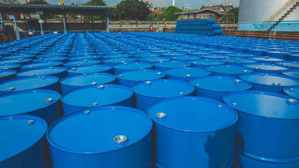 What Are The Benefits Of Investing In Oil And Gas